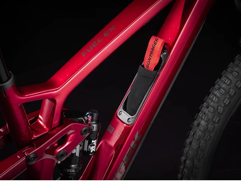 Trek Fuel Ex 9.7 Mountain Bike in Crimson-8